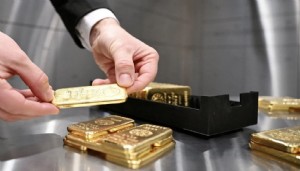 Altın haftayı yükselişle kapatmaya hazırlanıyor