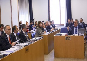 2016 bütçesi komisyonda kabul edildi!