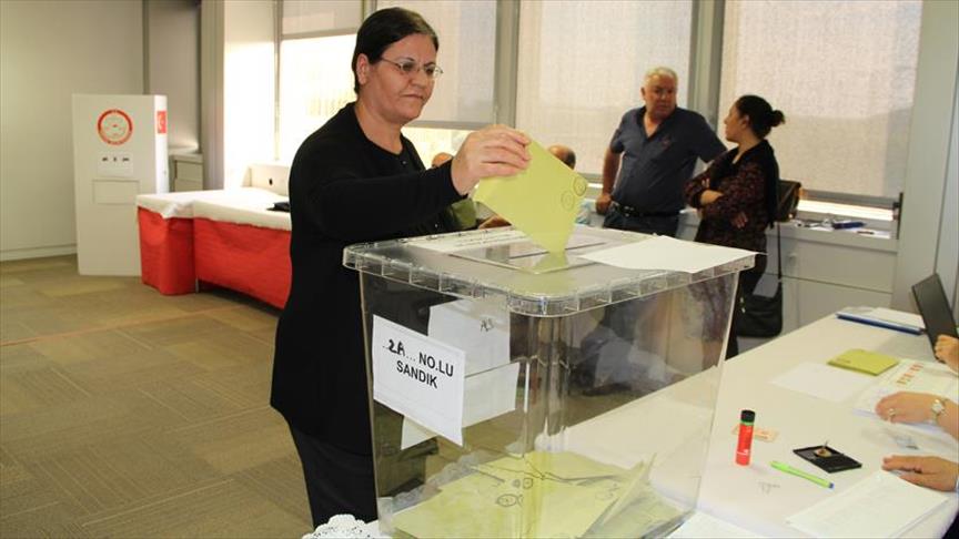 İsviçre de Türk vatandaşların oy verme işlemi yarın başlıyor