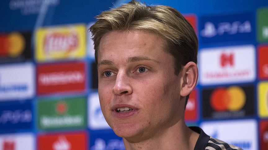 Barcelona De Jong u transfer etti