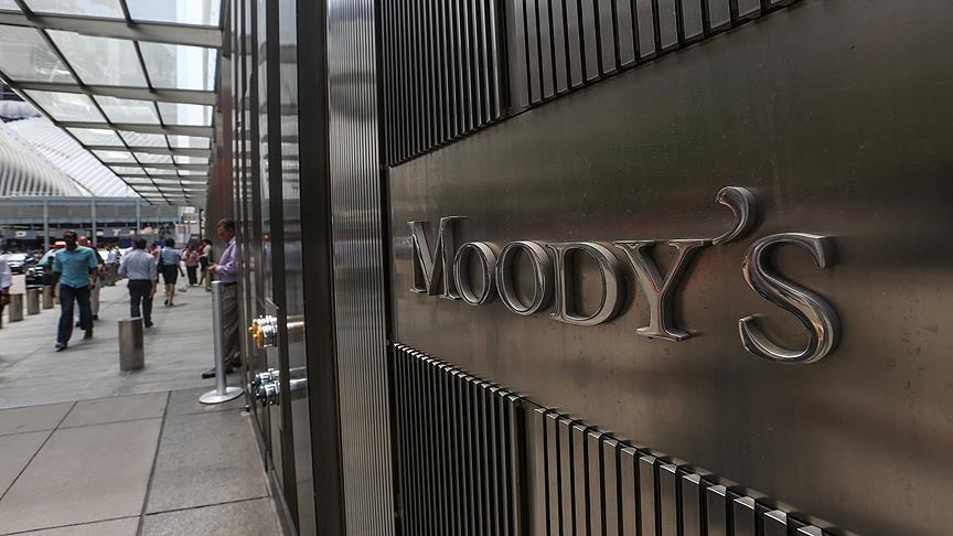 Moody s ten petrol sektörüne uyarı!