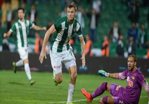 Tomas Necid  Timsah ın her şeyi!