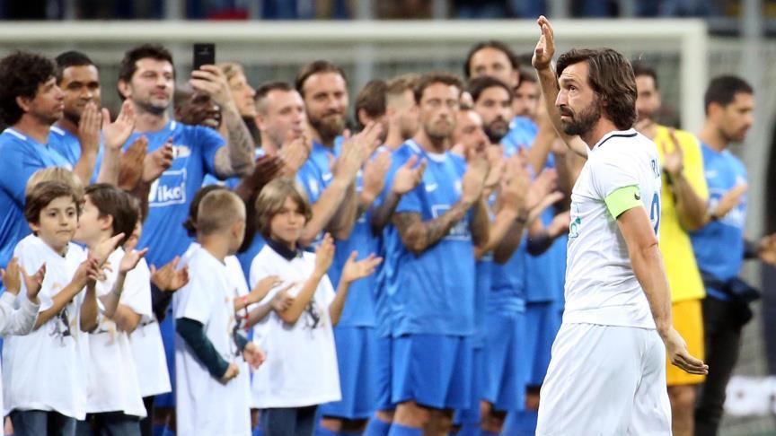 Pirlo nun jübilesinde yıldızlar geçidi