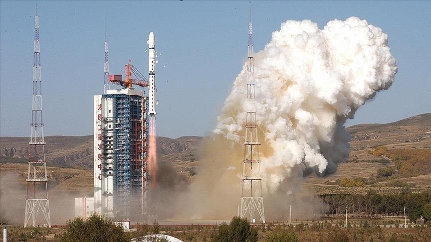 Çin test uydusunu fırlattı!