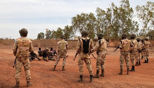 Burundi den askeri desteğe red