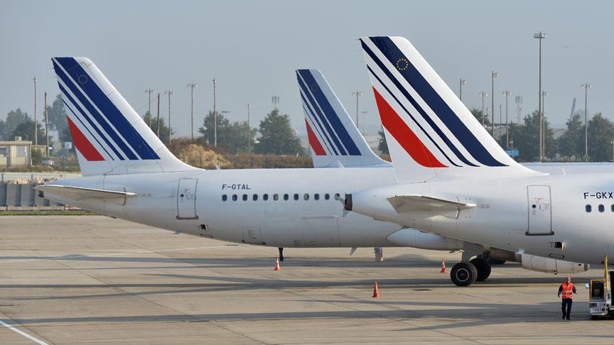 Air France da grevler istifa getirdi