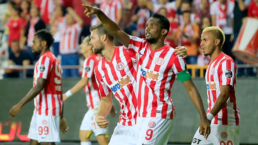 Eto o attı, Antalyaspor puanları topladı