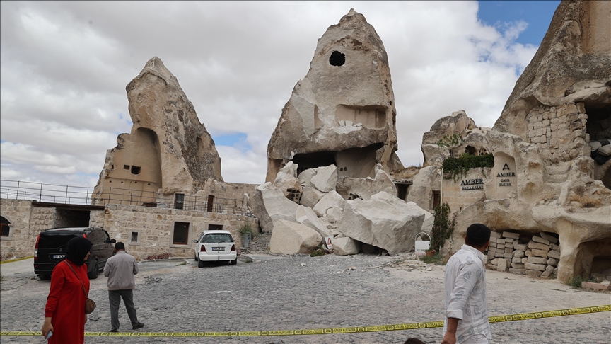 Nevşehir’de tehlike: Kadıkalesi’nden kaya parçası düştü
