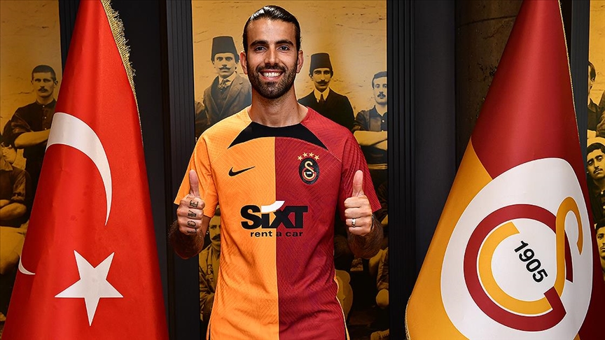 Galatasaray a Sergio Oliveira dan kötü haber