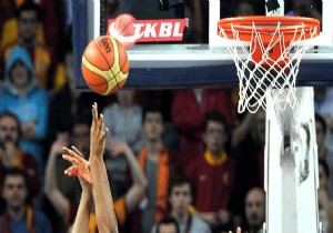 Basketbolda derbi heyecanı sürüyor!