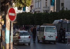 Tunus taki olağanüstü hal 2 ay uzatıldı!