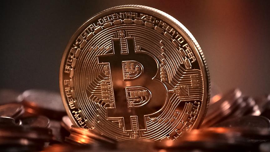 Bitcoin den bir günde iki rekor