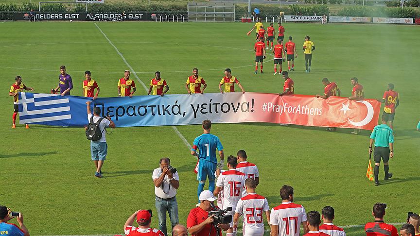 Göztepe den olaylı pankart