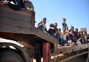 DAEŞ bölgesinden kaçış sürüyor!