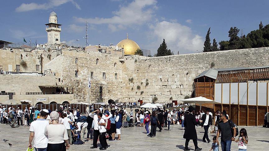 İsrail Burak Duvarı nda yeni bir sinagog açtı