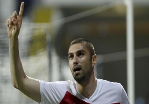 Yılmaz, Çin deki ilk maçında gol attı!