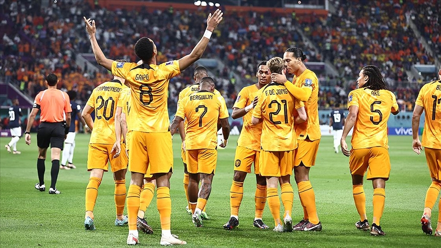 Hollanda, Dünya Kupası nda son 16 turu bileti için Katar ile karşılaşacak