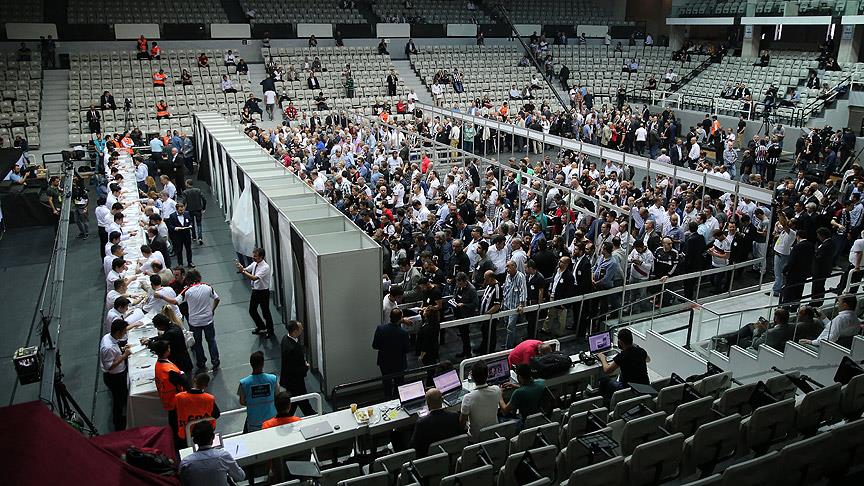 Beşiktaş kongresi başladı!