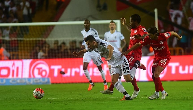 Beşiktaş deplasmanda coştu!