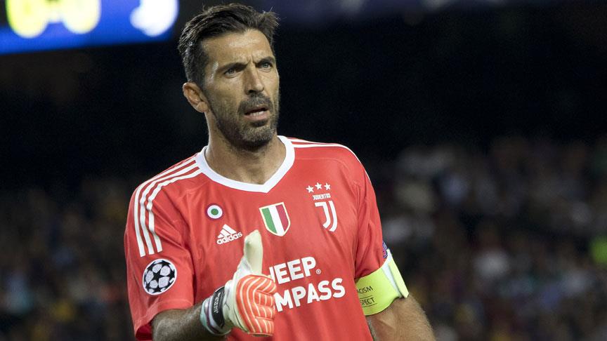 Buffon, Juventus kariyerini noktaladı