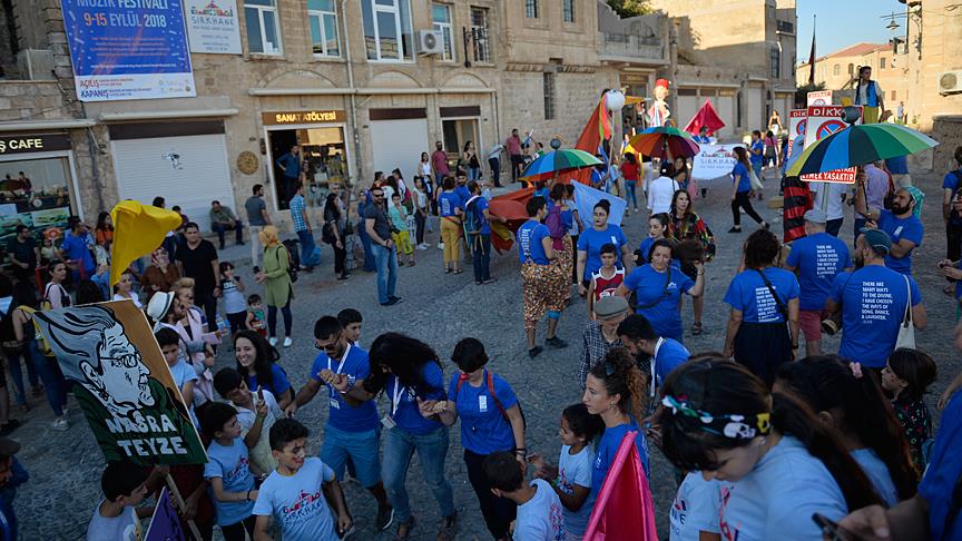  Uçan Halı Mardin Çocuk Müzik Festivali  başladı