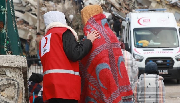 Kızılay'dan depremzedeler için Whatsapp hattı