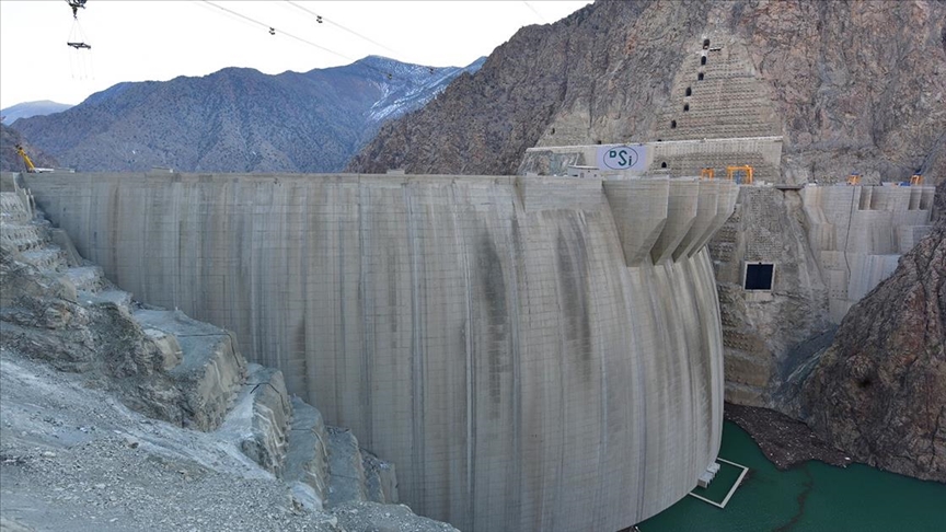 Yusufeli Barajı nda su yüksekliği 106 metreyi aştı