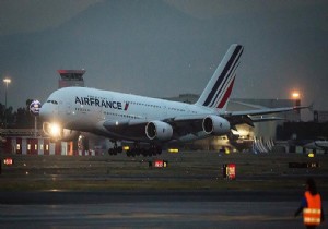 Air France pilotlarının grevi sürüyor!