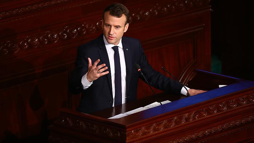 Macron a  diktatör  suçlaması