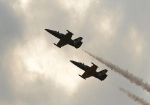 Rus uçakları yine sivilleri vurdu!