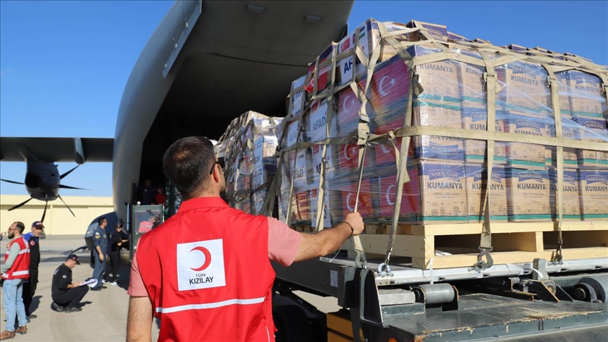 Türkiye den Gazze ye üçüncü yardım