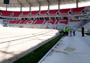 Eskişehir in yeni stadında çimler seriliyor!
