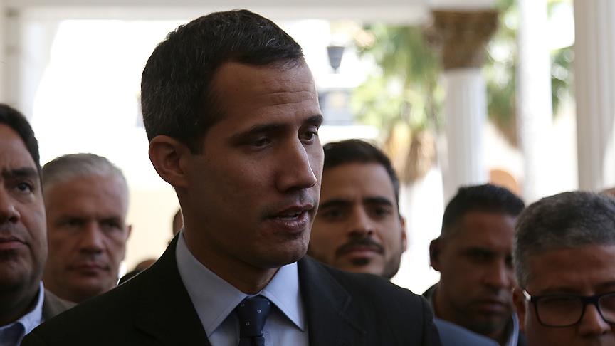 Juan Guaido geri dönüyor