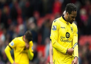 Aston Villa Premier Lig e veda etti!