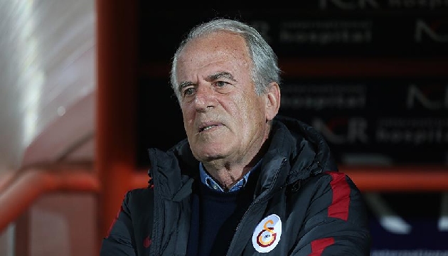 Mustafa Denizli görevi bırakıyor mu?