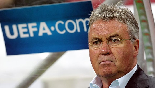 Chelsea nin yeni hocası Hiddink!