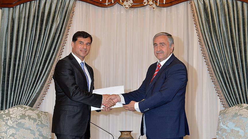 KKTC de yeni başbakan göreve başladı!