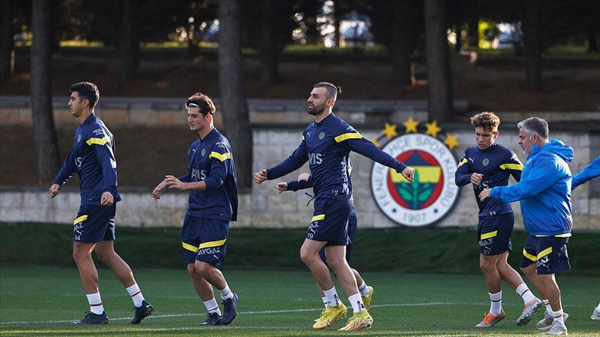 Fenerbahçe de İstanbulspor mesaisi