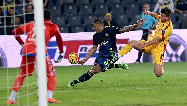 Fenerbahçe yeniden liderliğe yükseldi!