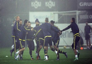 Fenerbahçe Beşiktaş derbisine hazır!