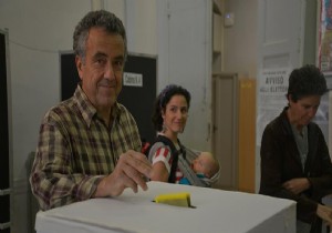 İtalya referanduma gidiyor!