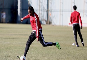 Habibou en az 1 ay yok!