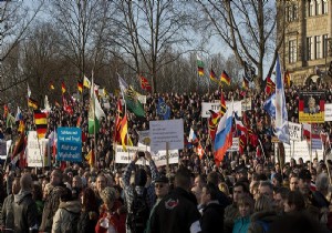 PEGIDA nın gösterileri sürüyor!