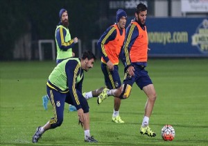 Fenerbahçe  derbi  kampına girdi!