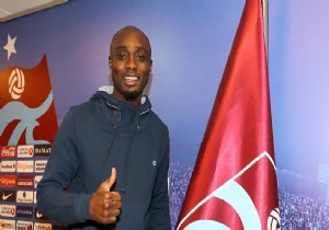 Trabzonspor Akakpo dan memnun!