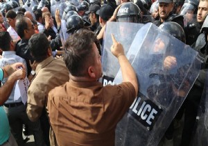 K.Irak ta  başkanlık  protestosu!