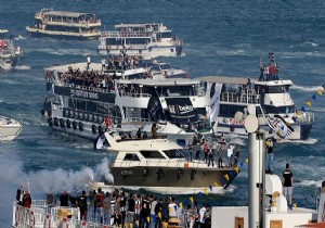 Beşiktaş şampiyonluğunu kutluyor!