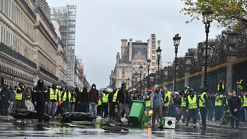 Fransa da akaryakıt zammı protestolarının bilançosu