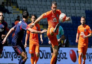 M.Başakşehir uçuşta!