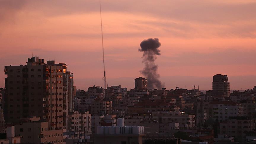 İsrail Gazze yi vurdu